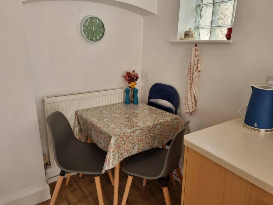 Cheerful Two Bedroom Cottage In The Forest Of Dean Lydbrook Eksteriør bilde